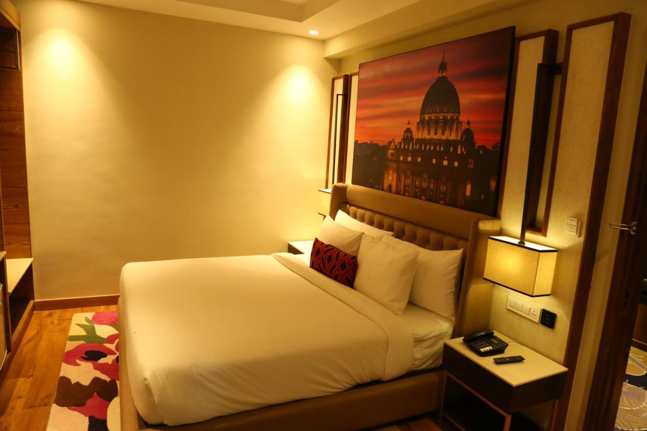 Dreamz Inn & Suites Zirakpur Exteriör bild