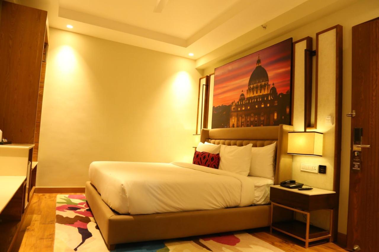 Dreamz Inn & Suites Zirakpur Exteriör bild