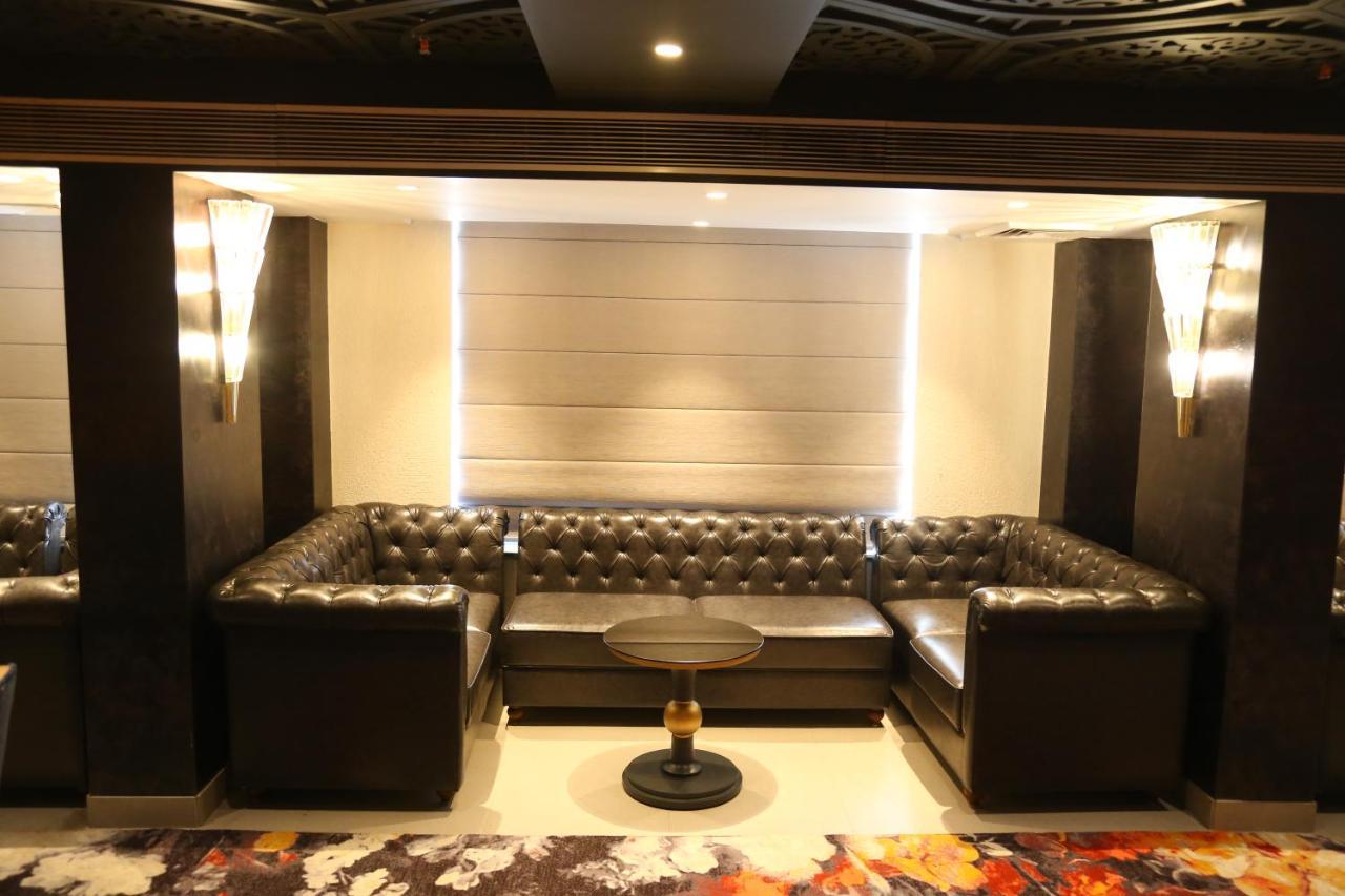 Dreamz Inn & Suites Zirakpur Exteriör bild